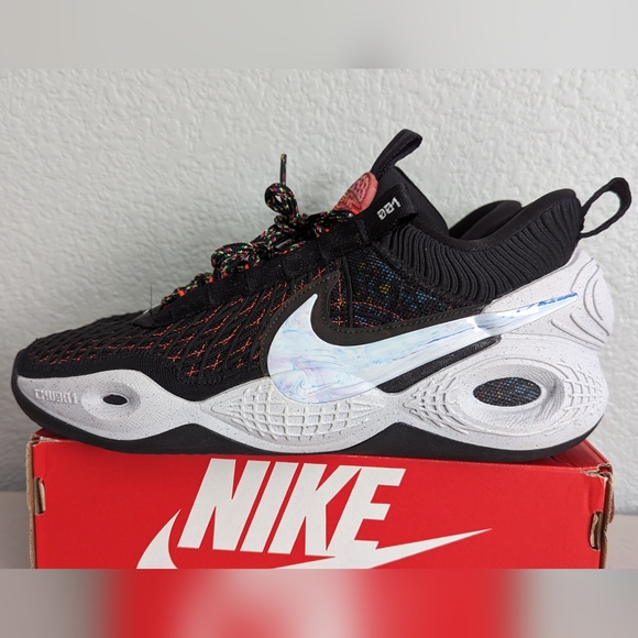 NIKE Cosmic Unity - Picture 2 of 10